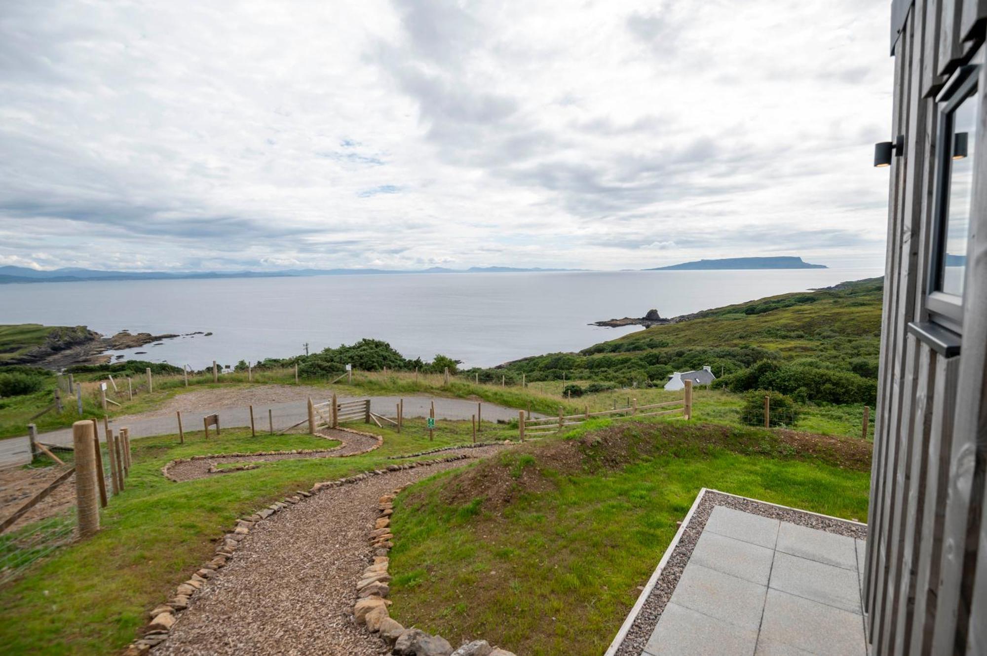 Hut On The Hill Villa Aird of Sleat Exterior photo